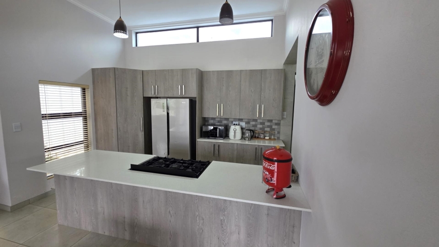 3 Bedroom Property for Sale in Kosmos Ridge North West